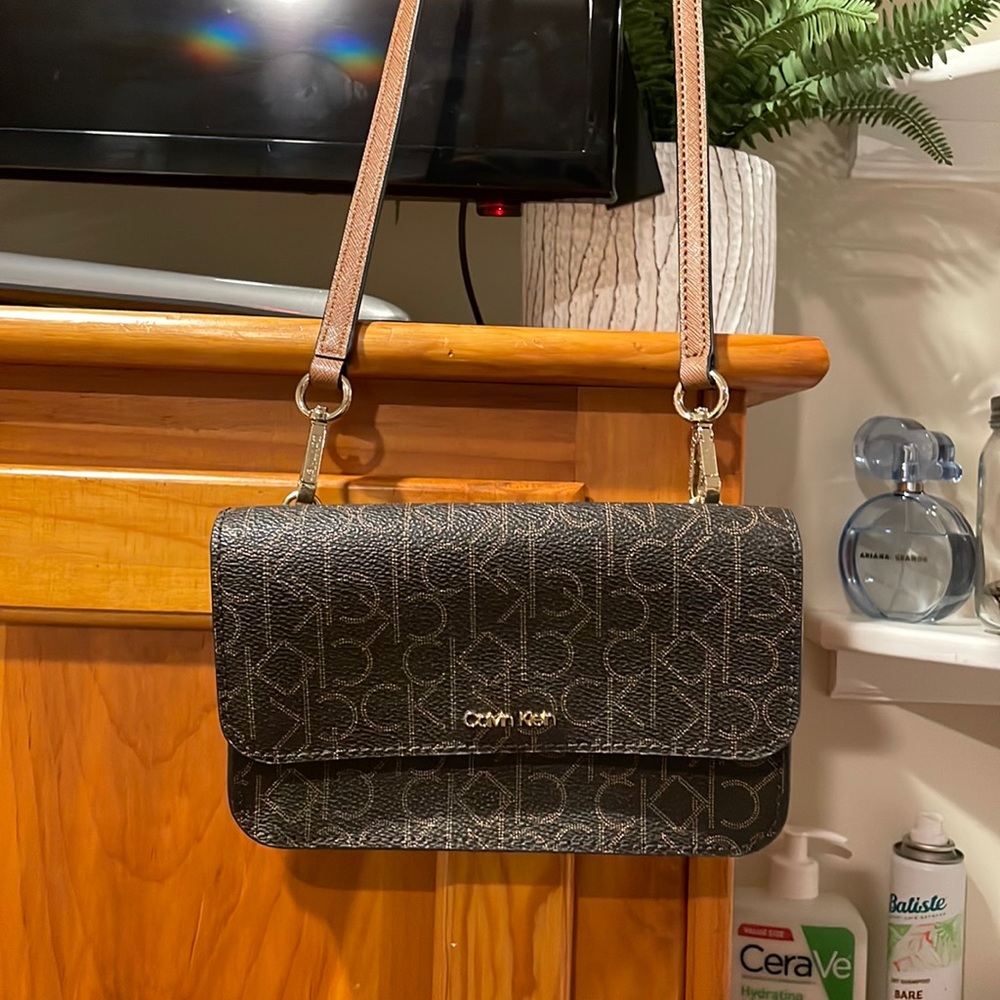 Calvin Klein Crossbody